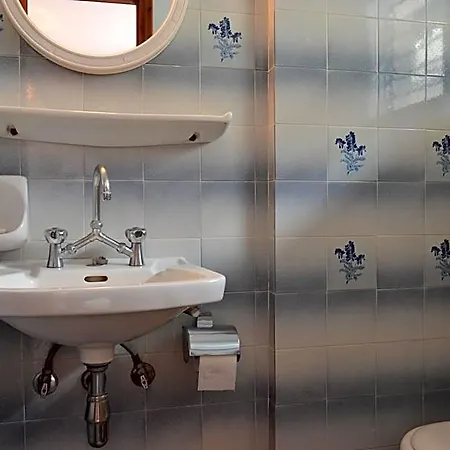 Otel Oniro 3*